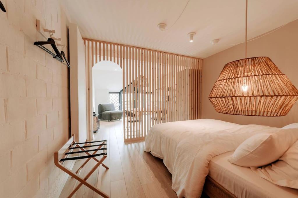 Chimay : La Chambre Doree De La Grand Place Екстер'єр фото